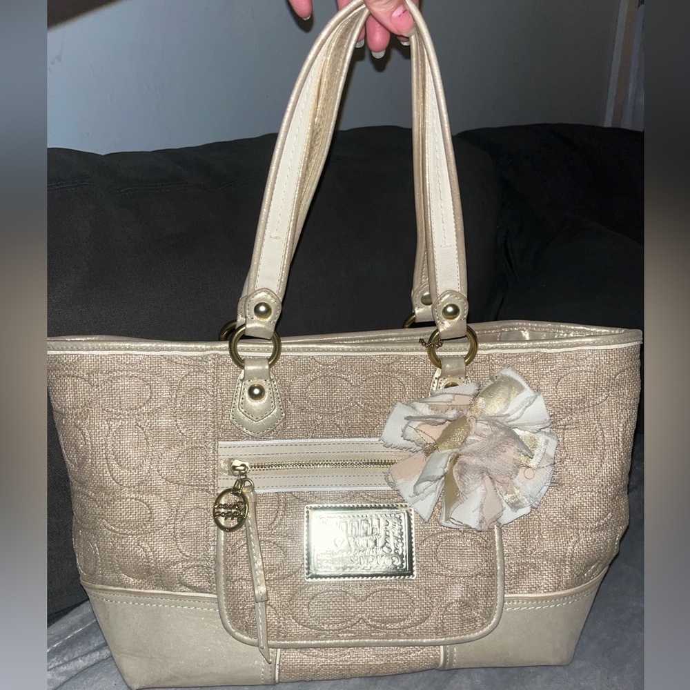 Coach Poppy Textured Raffia Tote 16706
